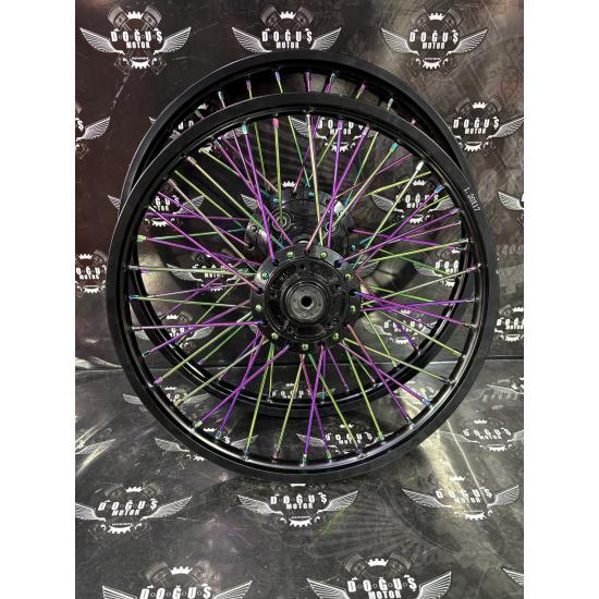 17 - 19 SİYAH ÇEMBERLİ SİYAH GÖBEKLİ BUKALEMUN TELLİ  DİZİLİ JANT DİSK MODEL