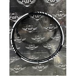 17 BEYAZ ŞERİTLİ ÇEMBER